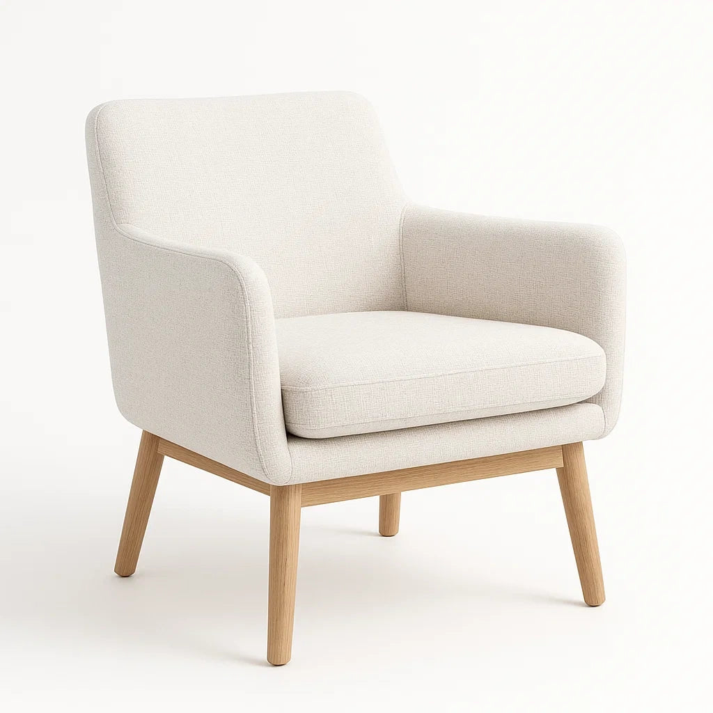 Fauteuil en tissu polyester écru avec pieds en chêne